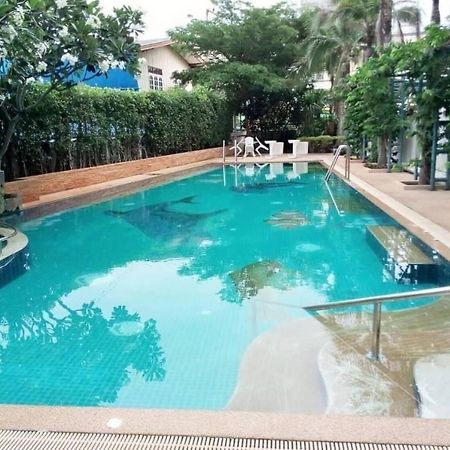 Baan Klang Condo In Central HHQ Buitenkant foto