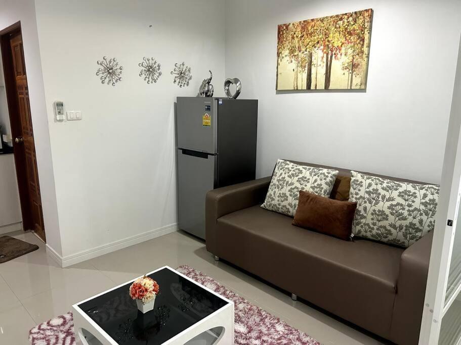 Baan Klang Condo In Central HHQ Buitenkant foto