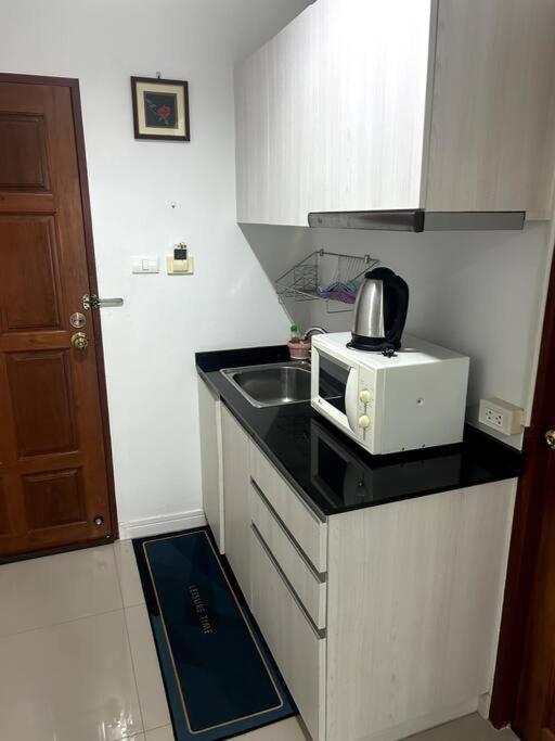 Baan Klang Condo In Central HHQ Buitenkant foto