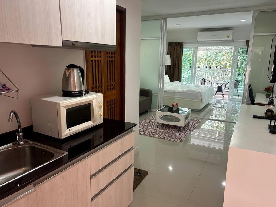 Baan Klang Condo In Central HHQ Buitenkant foto