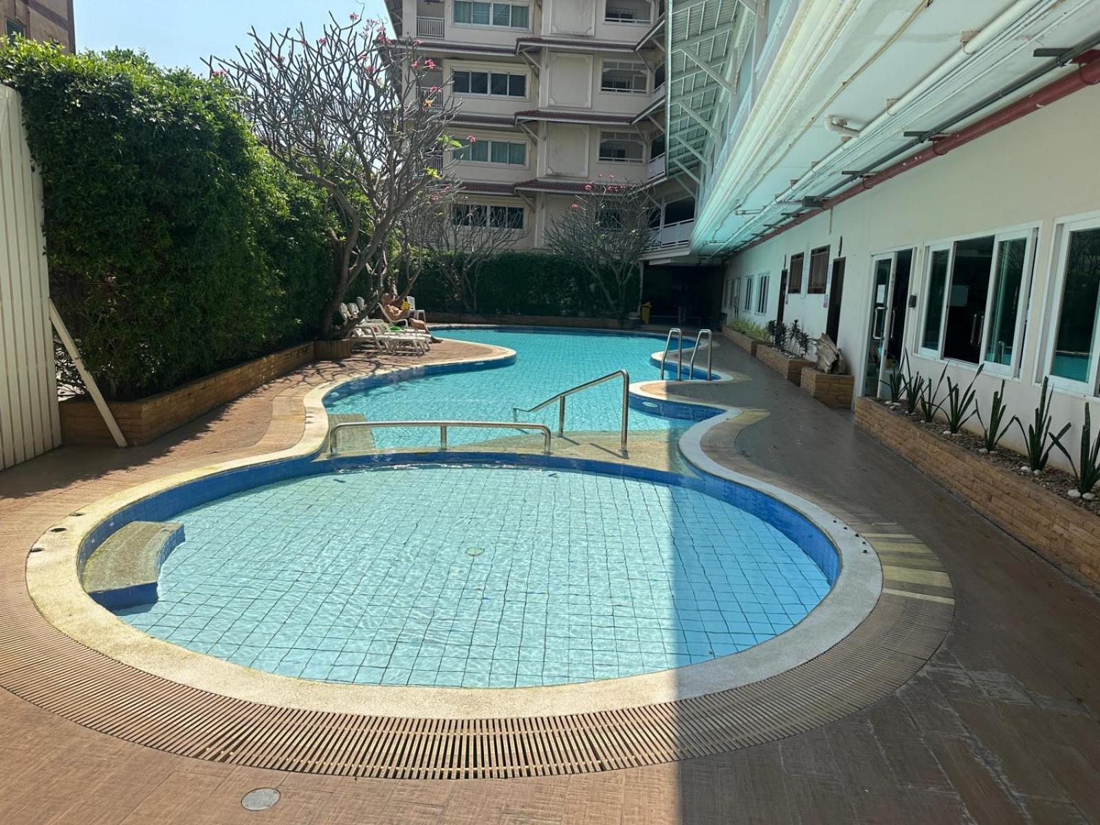 Baan Klang Condo In Central HHQ Buitenkant foto